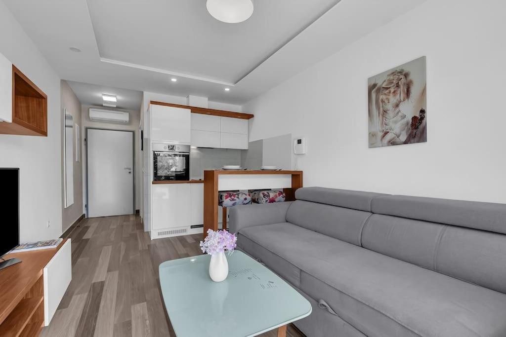 Brotis - Studioapartment - Makarska Exklusiv Promajna Eksteriør billede